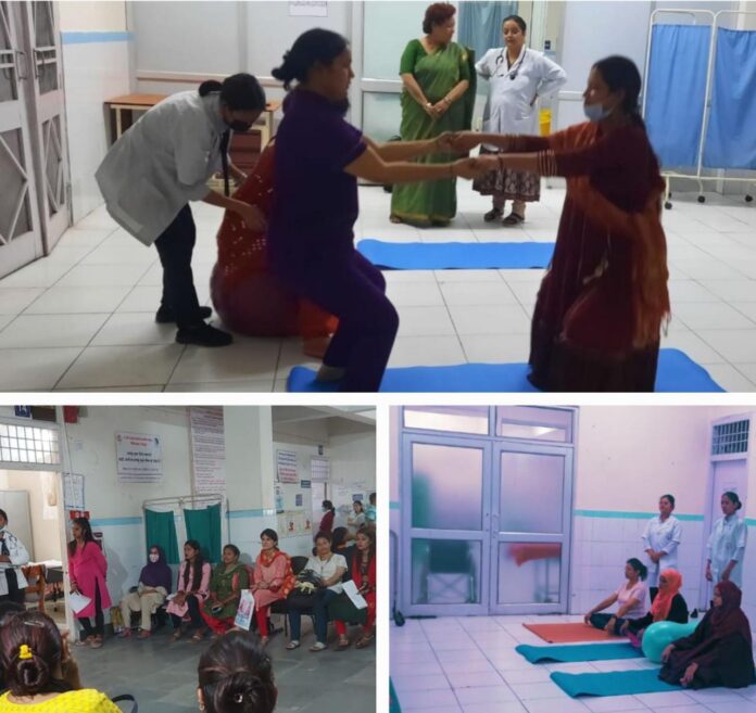 अंतर्राष्ट्रीय योग दिवस गर्भवती महिलाओं के साथ मनाया गया - RAIBAR PAHAD KA