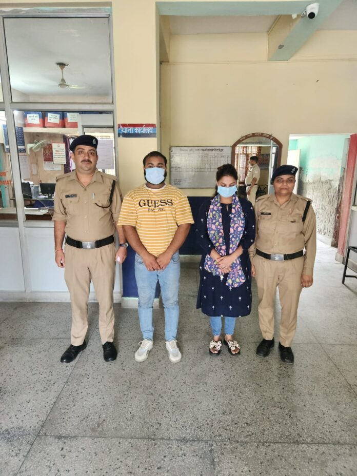 Big breaking: स्पा सेंटर की आड़ में चल रहा था देह व्यापार,स्पा सेंटर की महिला मैनेजर समेत दो गिरफ्तार,मालिक फरार - RAIBAR PAHAD KA