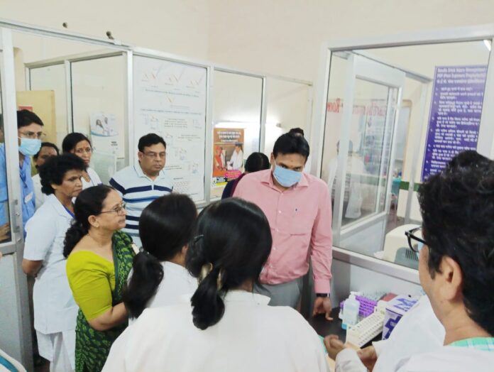 डेंगू नियंत्रण में कोताही की तो खैर नहीं: डा. आर राजेश - RAIBAR PAHAD KA