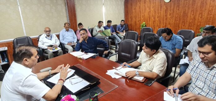 शहरी विकास मंत्री डॉ प्रेमचंद अग्रवाल ने अधिकारियों के कहा नो संडे नो हॉलीडे सबसे पहले काम ,जरुरी है डेंगू की रोकथाम - RAIBAR PAHAD KA