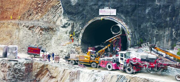 सिलक्यारा सुरंग में फिर निर्माण कार्य की तैयारी, लेकिन सामने है यह चुनौती - RAIBAR PAHAD KA