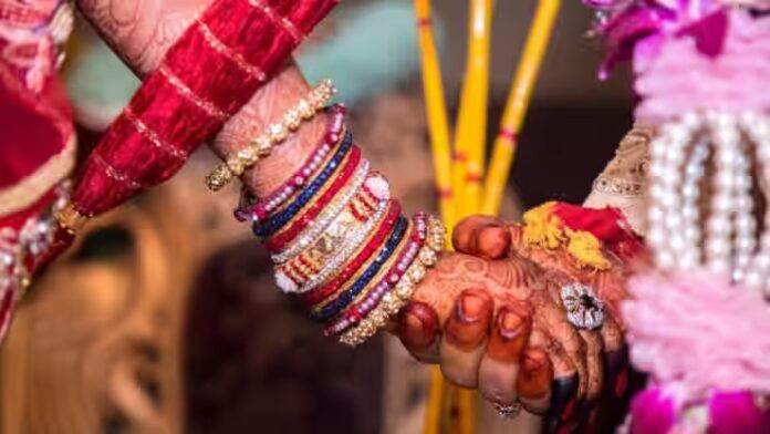 Uttarakhand UCC Bill: 2010 के बाद हुआ है विवाह तो कराना होगा रजिस्ट्रेशन, यूनिफॉर्म सिविल कोड का यह नियम जानिए, नहीं तो जुर्माना भरिए - RAIBAR PAHAD KA
