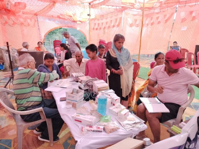 संस्था के आधार स्तंभ व चिकित्सा सलाहकार दीपक सुन्दरियाल के मार्ग दर्शन पर राज्य निशुल्क स्वास्थ्य शिविरों का किया जा रहा है आयोजन - RAIBAR PAHAD KA